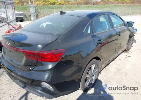 2023 Kia Forte Lxs z USA, uszkodzony, nr VIN 3KPF24AD2PE519484